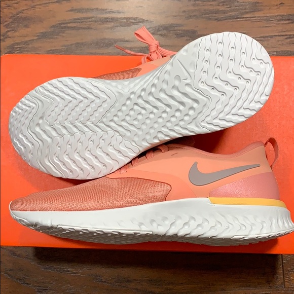 nike react odyssey pink